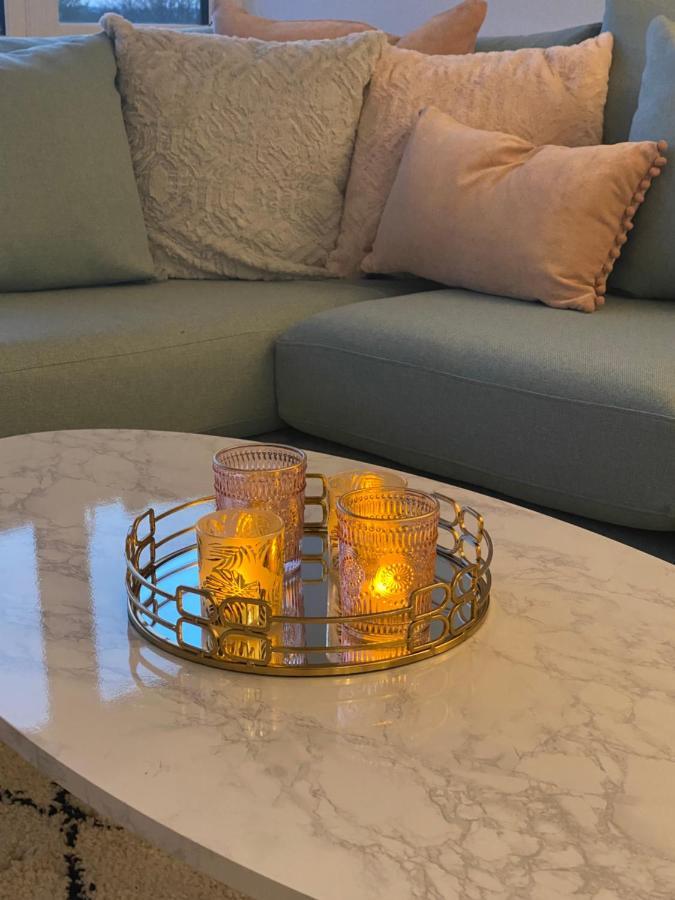 Lees Lookout Holt ,2 Bedroom Luxury Apartment With Private Parking Ngoại thất bức ảnh