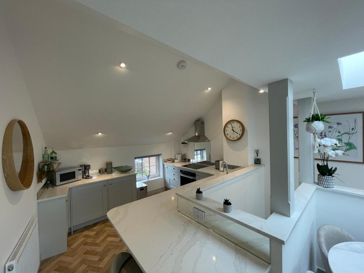 Lees Lookout Holt ,2 Bedroom Luxury Apartment With Private Parking Ngoại thất bức ảnh