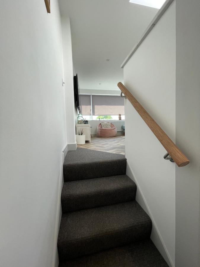 Lees Lookout Holt ,2 Bedroom Luxury Apartment With Private Parking Ngoại thất bức ảnh